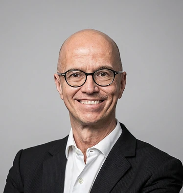 Prof. Daniel Corsten