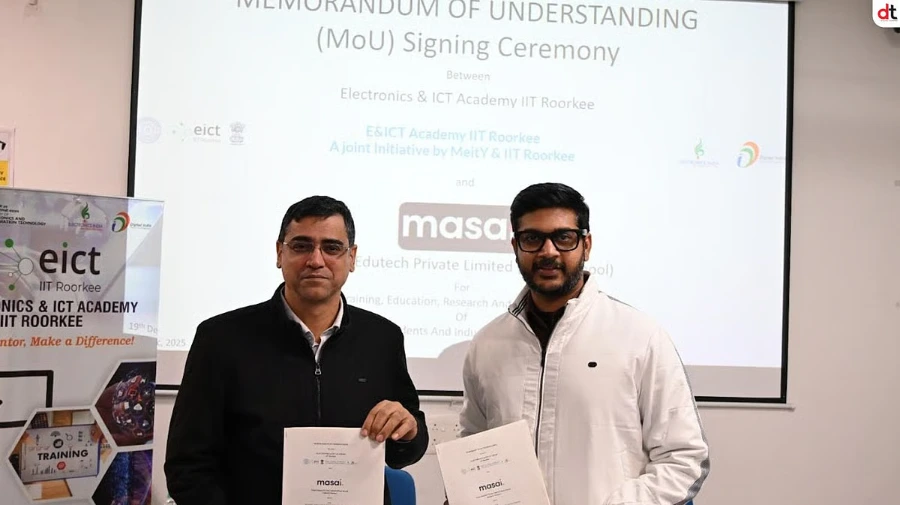 Prof. Sanjeev Manhas, Department Head ECE, IIT Roorkee with Prateek Shukla at the signing in Roorkee in January, 2026
