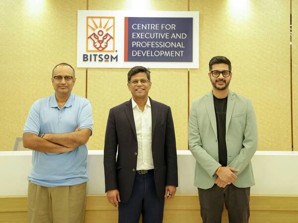 Prof. Saravanan Kesavan, Dean, BITS School of Management with Prateek Shukla at the launch of the programme in Mumbai, September 2025
